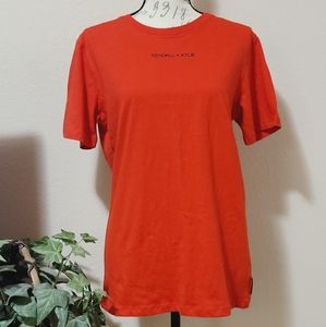 Kendall + Kylie T-shirt